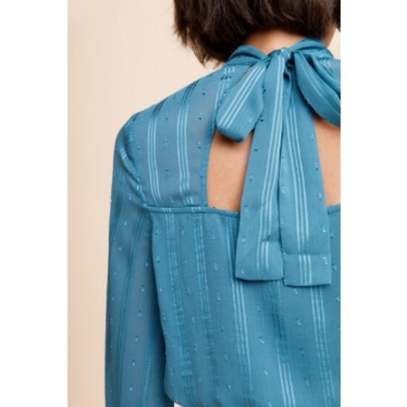 FRANCESCA'S COLLECTIONS Lauren Smocked Open Back Teal Blouse Size Medium - Picture 3 of 13